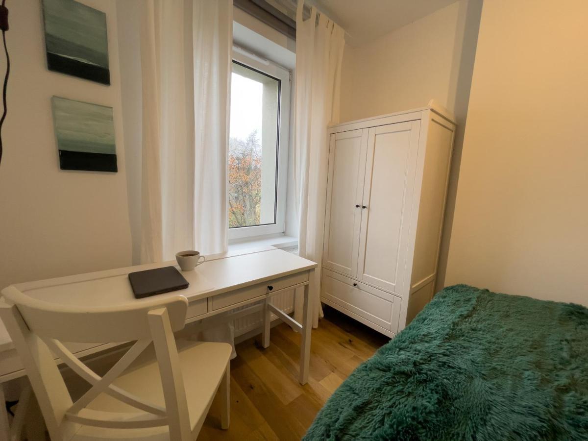 Urban Apartments Cosy No 4, Free Private Parking, Self Check-In Chorzów Exterior foto